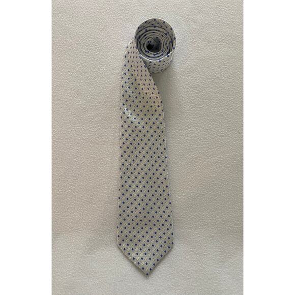 Giorgio Armani Men’s Necktie 100% Silk White W/Blue Diamonds Made In Italy EUC - Picture 1 of 4